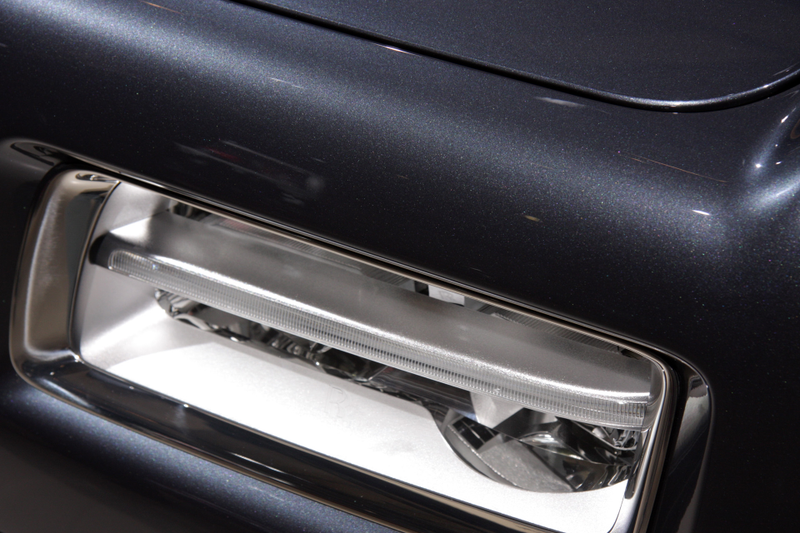 Illustration for article titled This $600K Rolls-Royce Has A City Carved Into Its Interior
